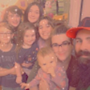 Meet your Posher, April rene